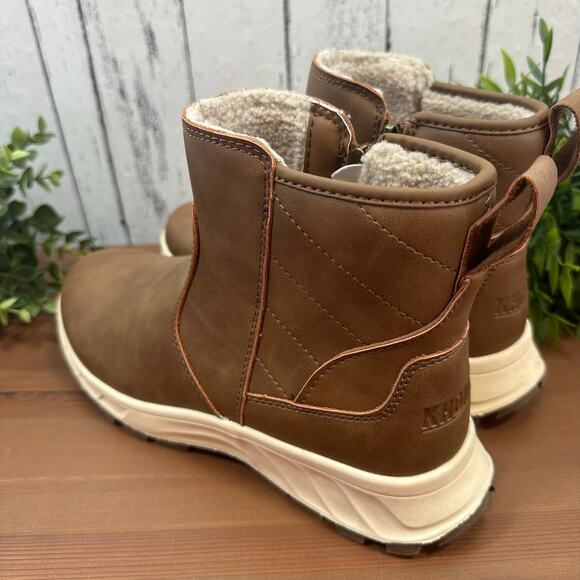 NWOT Khombu Women's Dusk Boots Size 7 - Picture 5 of 8
